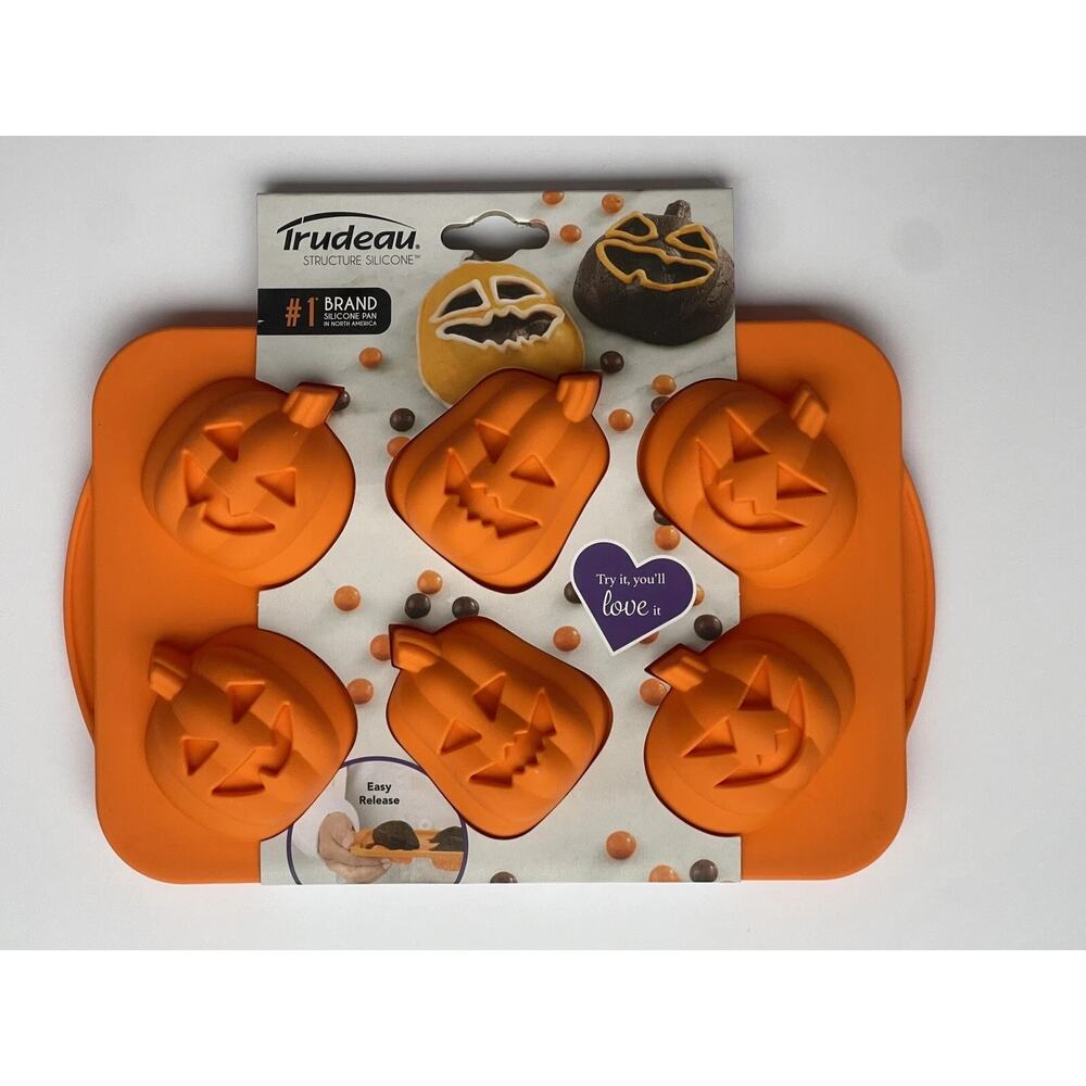 Trudeau Halloween Jack O Lantern Pumpkin Cupcake Pan Structure Silicone Mold